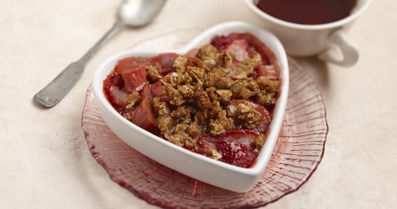 Strawberry Rhubarb Crumble
